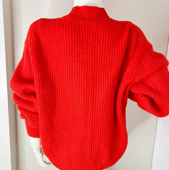 H&M Oversize Rib Knit Sweater - Picture 5 of 5
